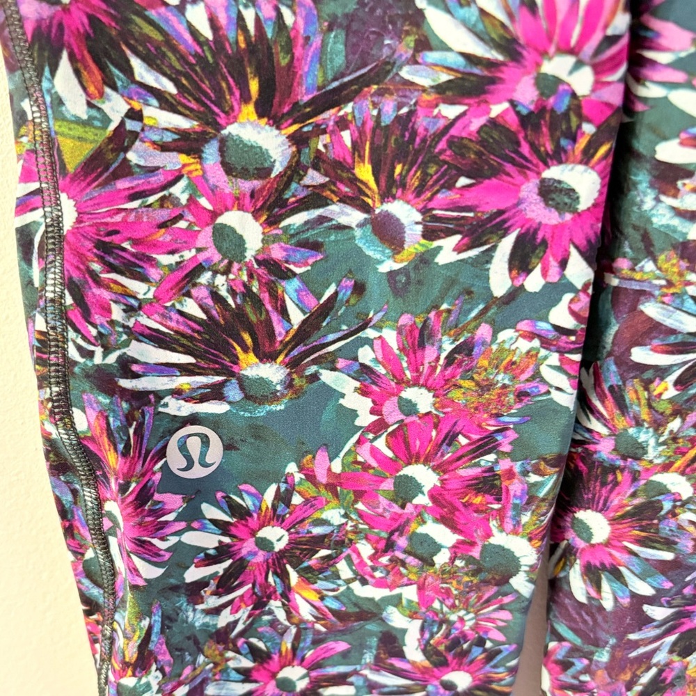 LULULEMON Base Pace High-Rise Brushed Running Tight 28" Womens 4 Floral - Picture 3 of 6